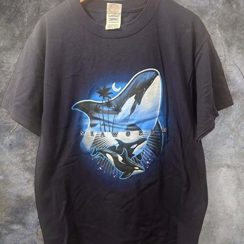 Vintage Sea World Graphic T-Shirt Navy Blue Size M